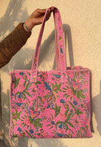 PINK FLORAL QUILTED TOTE BAG