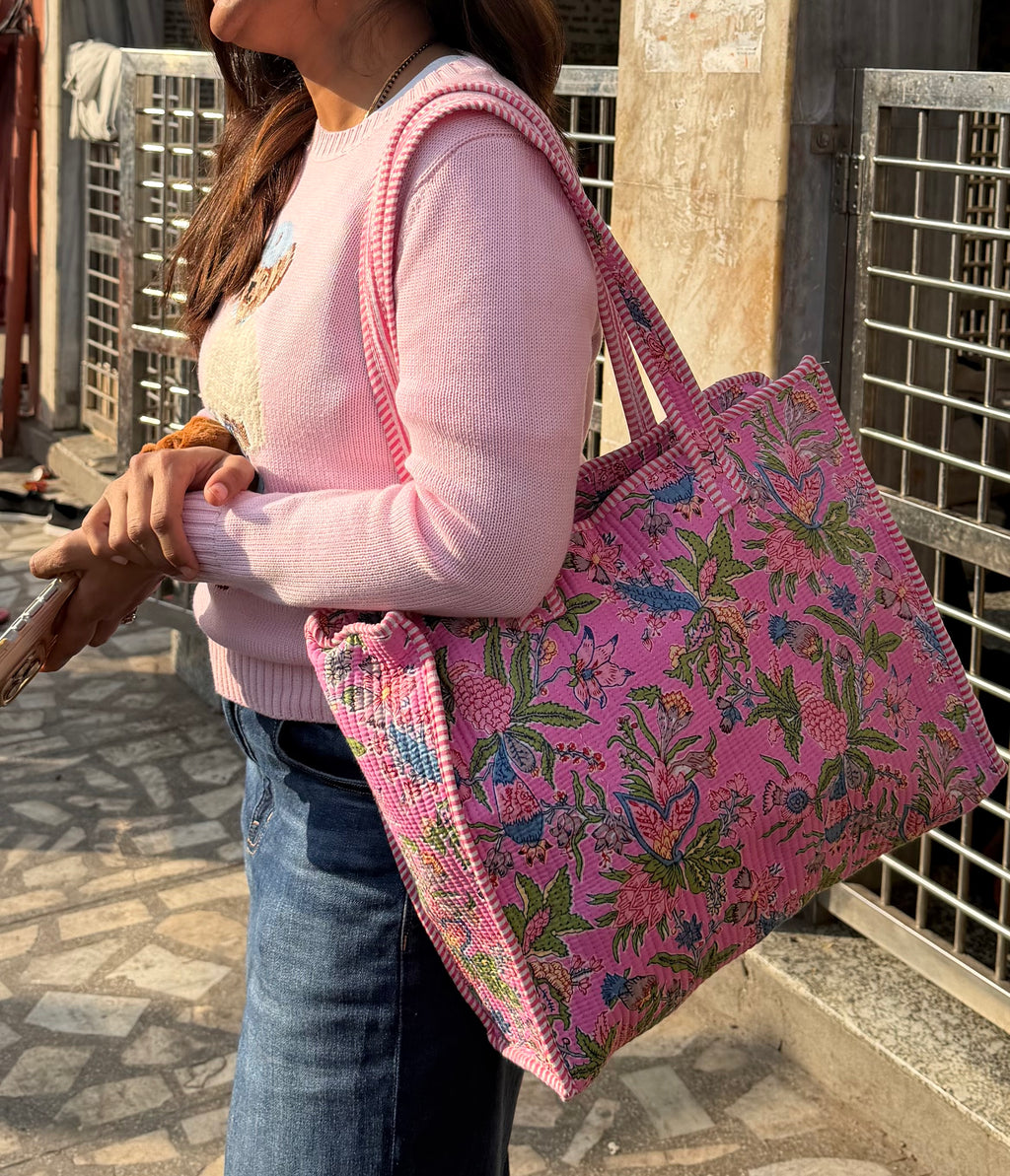 PINK FLORAL QUILTED TOTE BAG