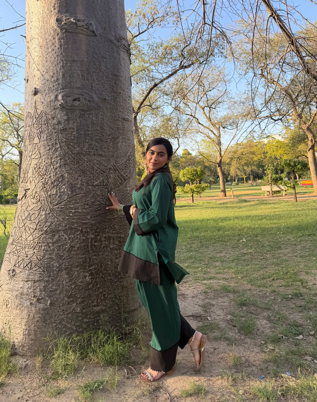 BOTTLE GREEN FARSHI SET