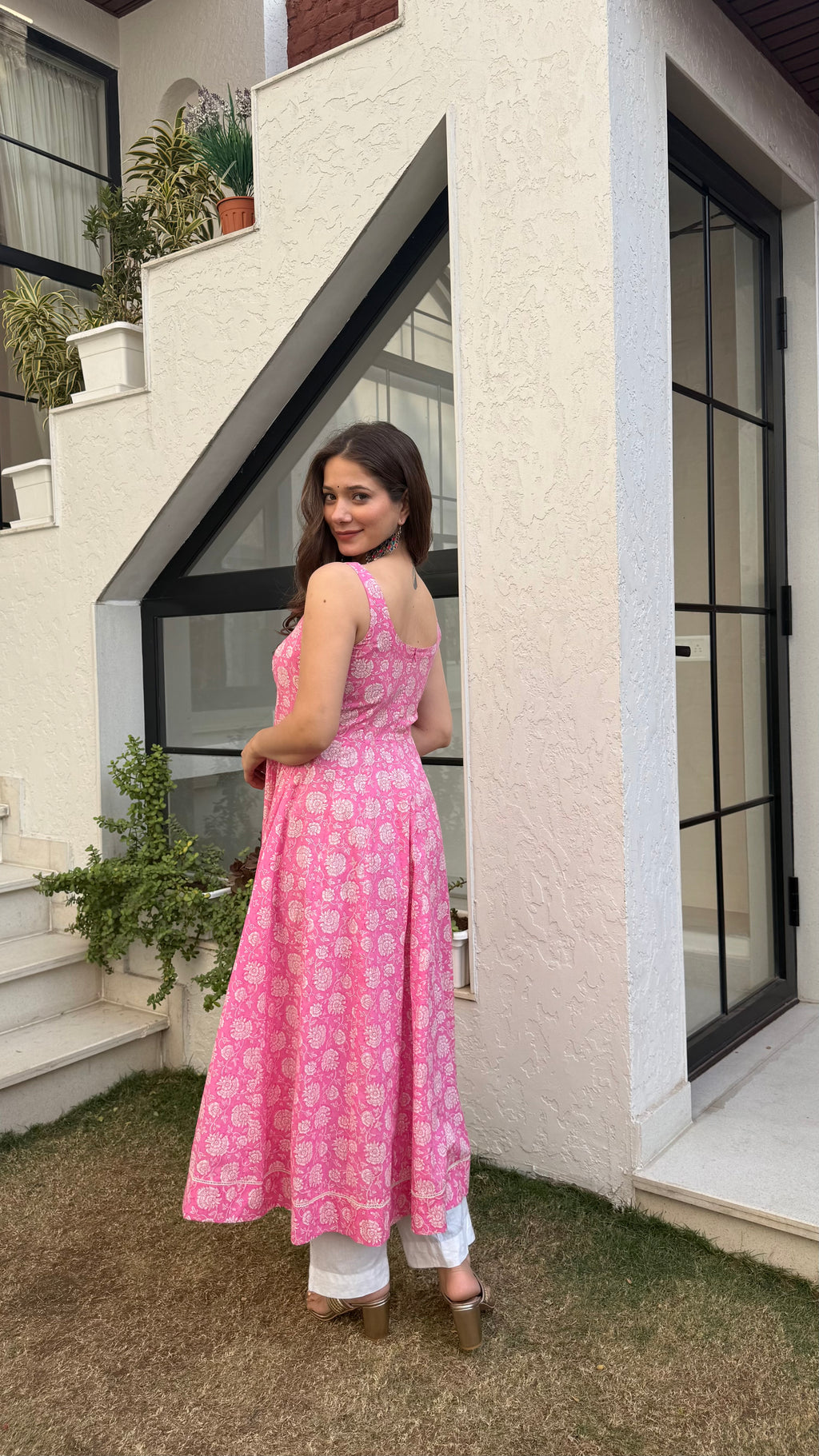 PHOOLON KI RANI ANARKALI